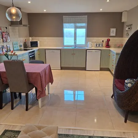 Country Retreat, Ireland's Hidden Heartland F35 Yc67 *