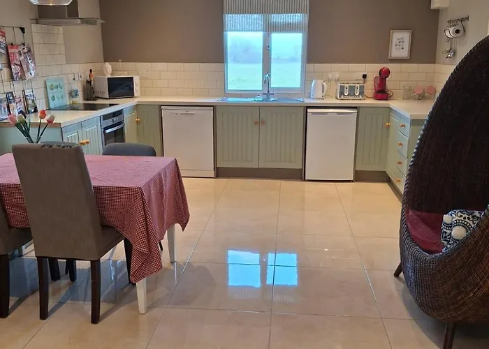 Country Retreat, Ireland's Hidden Heartland F35 Yc67 *